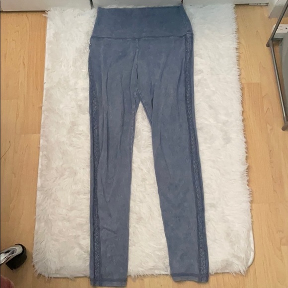 Aerie Blue Stonewashed Chill Play Move Leggings - Picture 3 of 8